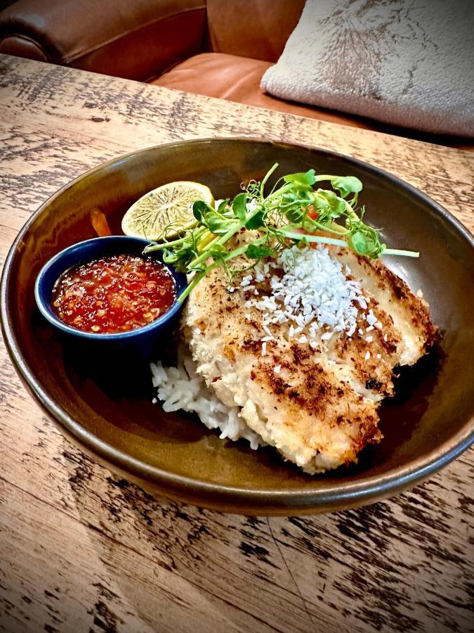 The White House At The Tinners Arms St Ives 外观 照片